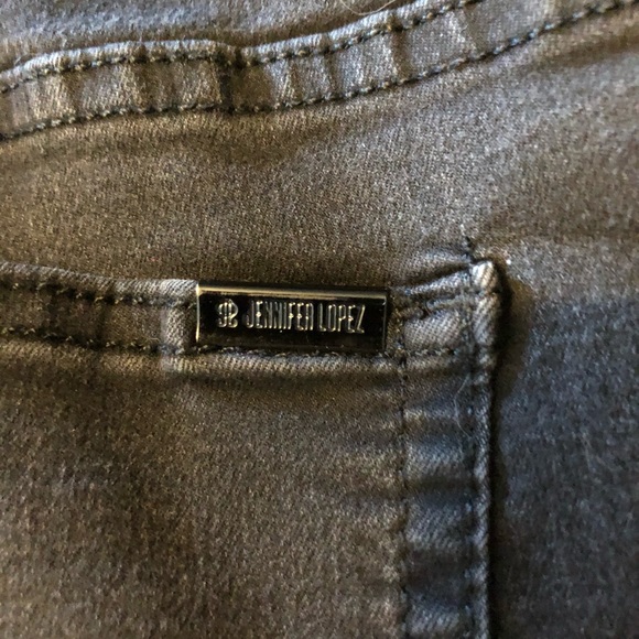 Blue capri’s. Jennifer Lopez brand. - Picture 3 of 4